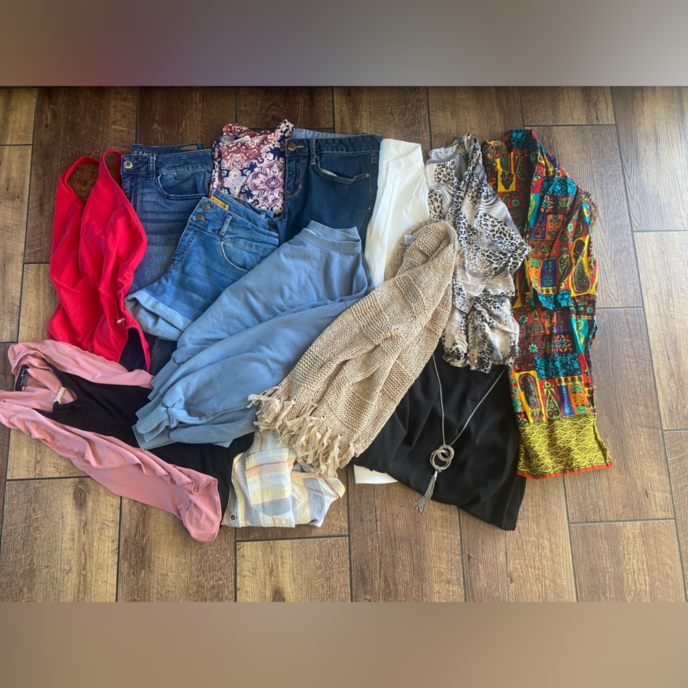Women’s Clothing Bundle 13pc